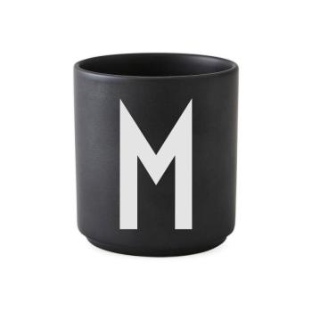 Alphabet M fekete porcelánbögre, 250 ml - Design Letters kép