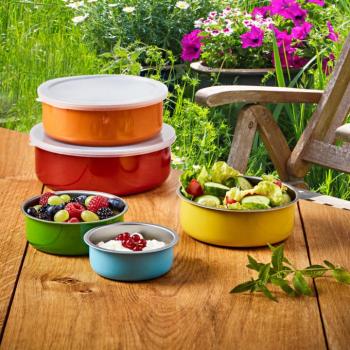 Dobozok és befőttesüvegek kép