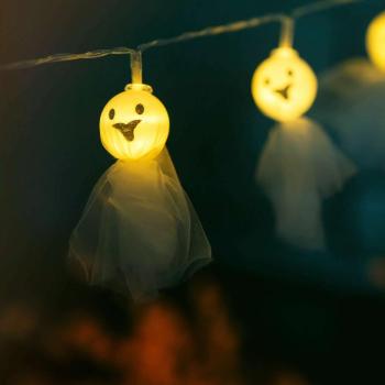 Halloween-i LED-es fényfüzér - szellem - 10 LED - 2 x AA - 0,9 m kép