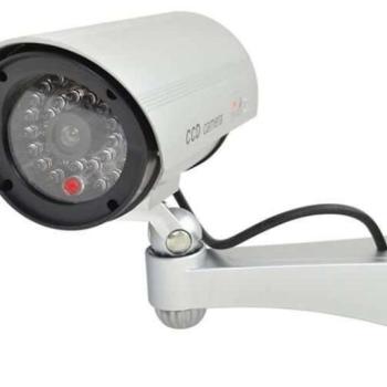 Kültéri vízálló álkamera, villogó piros LED-del + ajándék CCTV ma... kép