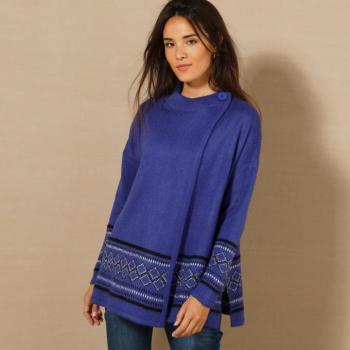 Széles pulóver jacquard mintával és gombos rögzítéssel kép