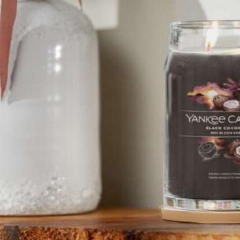 Yankee Candle Signature Black Coconut Illatgyertya 567g kép